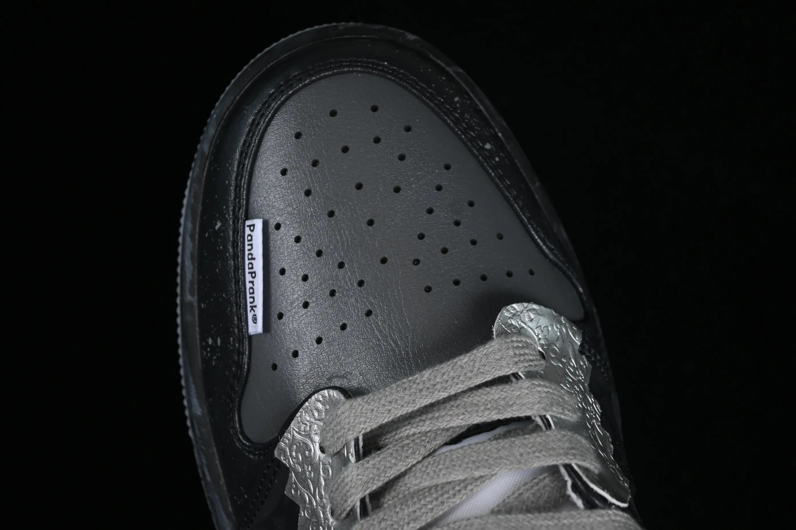 All categories Air Jordan Jordan series basketball shoes Air Jordan 1 Low Air Jordan 1 Low AJ1 Joe 1 Panda Prank Modern Wei Realm Gray Series Black and Silver Gray Low-top Cultural and Casual Shoes 553560-053